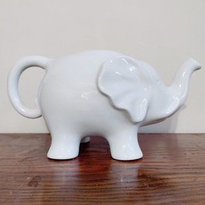 London Pottery White Elephant Tea Pot Planter Vase Ceramic Glazed